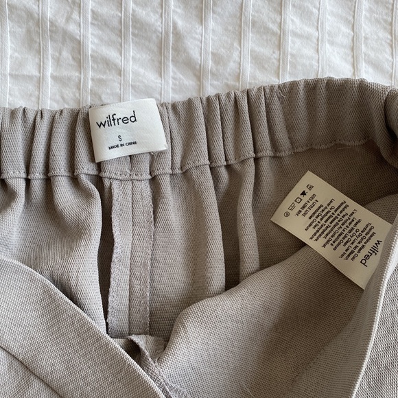 Very good condition Wilfred Shorts - Picture 2 of 4